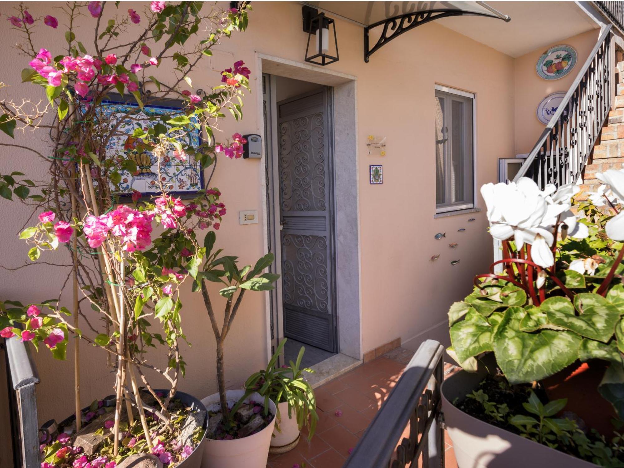 Casa Del Presidente Lägenhet Taormina Exteriör bild